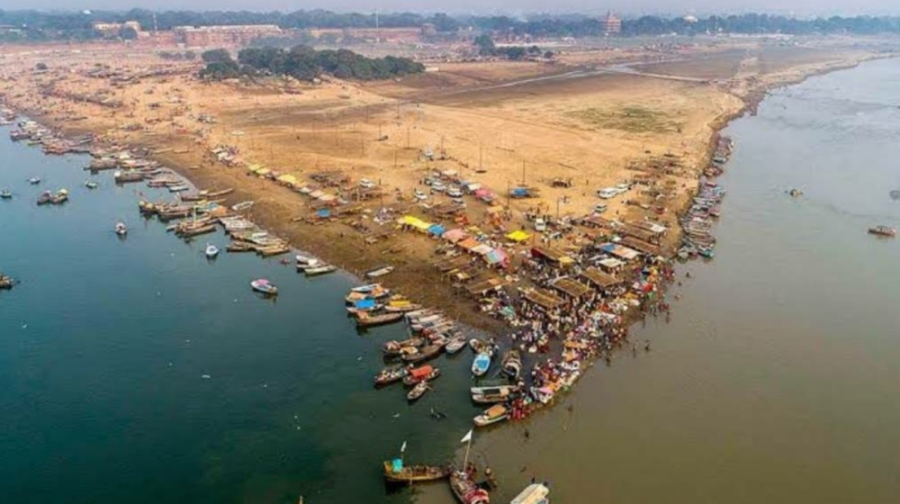 Triveni Sangam is one of the most sacred places in India